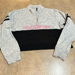 Women’s Hollister cropped quarter zip sweatshirt size large